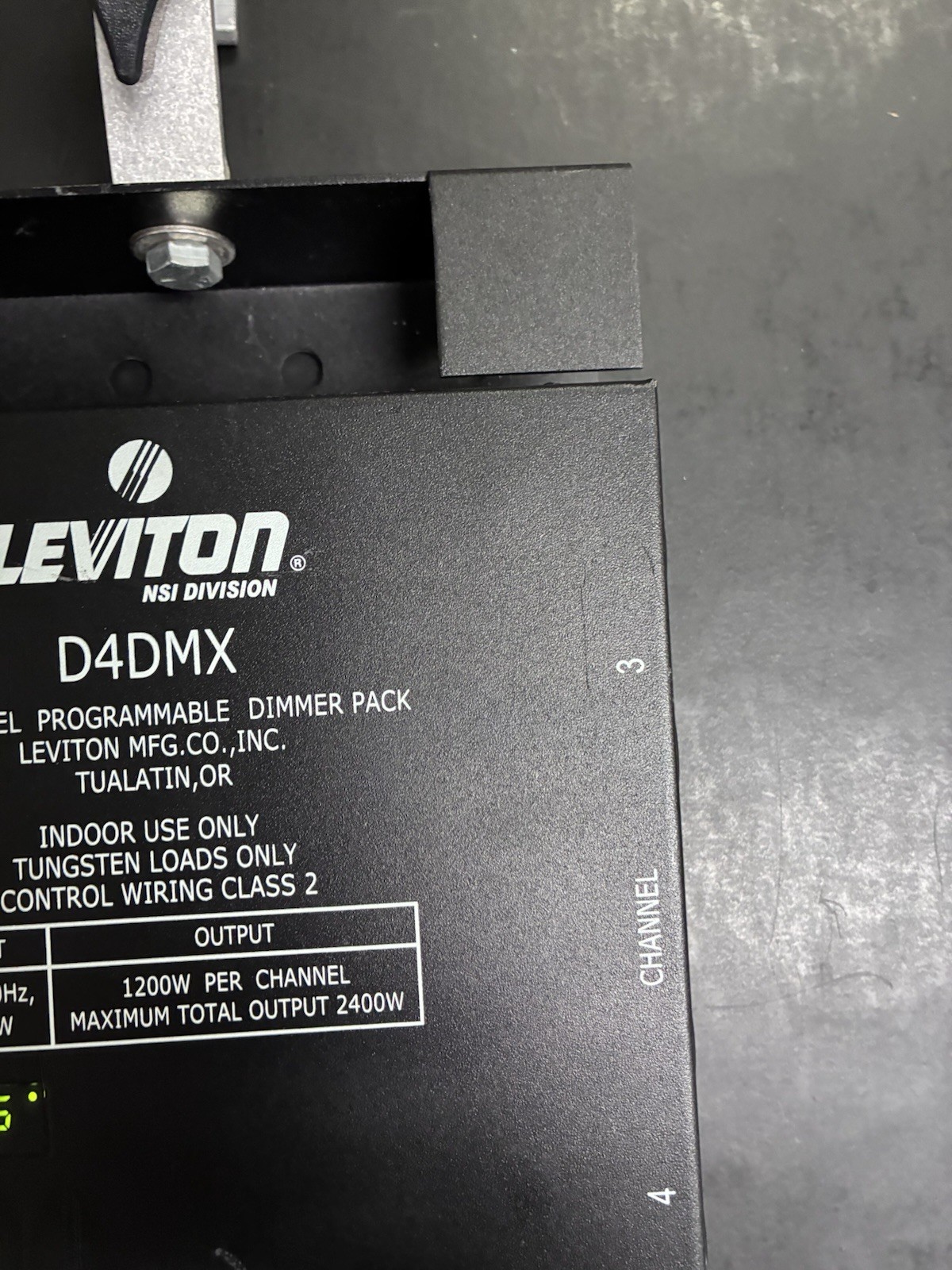 Leviton D4DMX-MD3 4-Channel Programmable Dimmer Pack