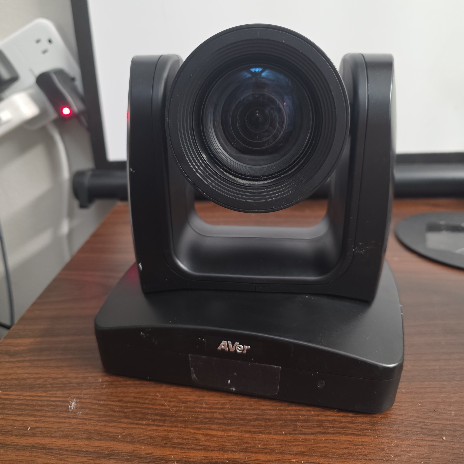 USED Aver TR310 PTZ Profecional Tracking Camera,Black,1920 x 1080 *Camera Only*