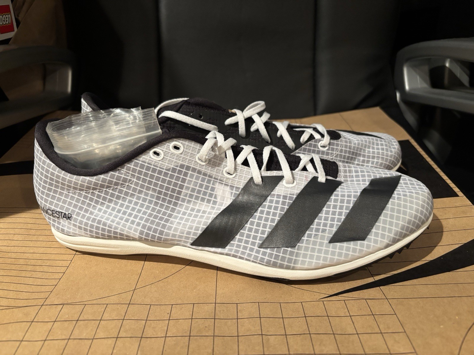 Adidas Men's Distancestar Track & Field Shoes Size 11.5 GX6682 White Black New