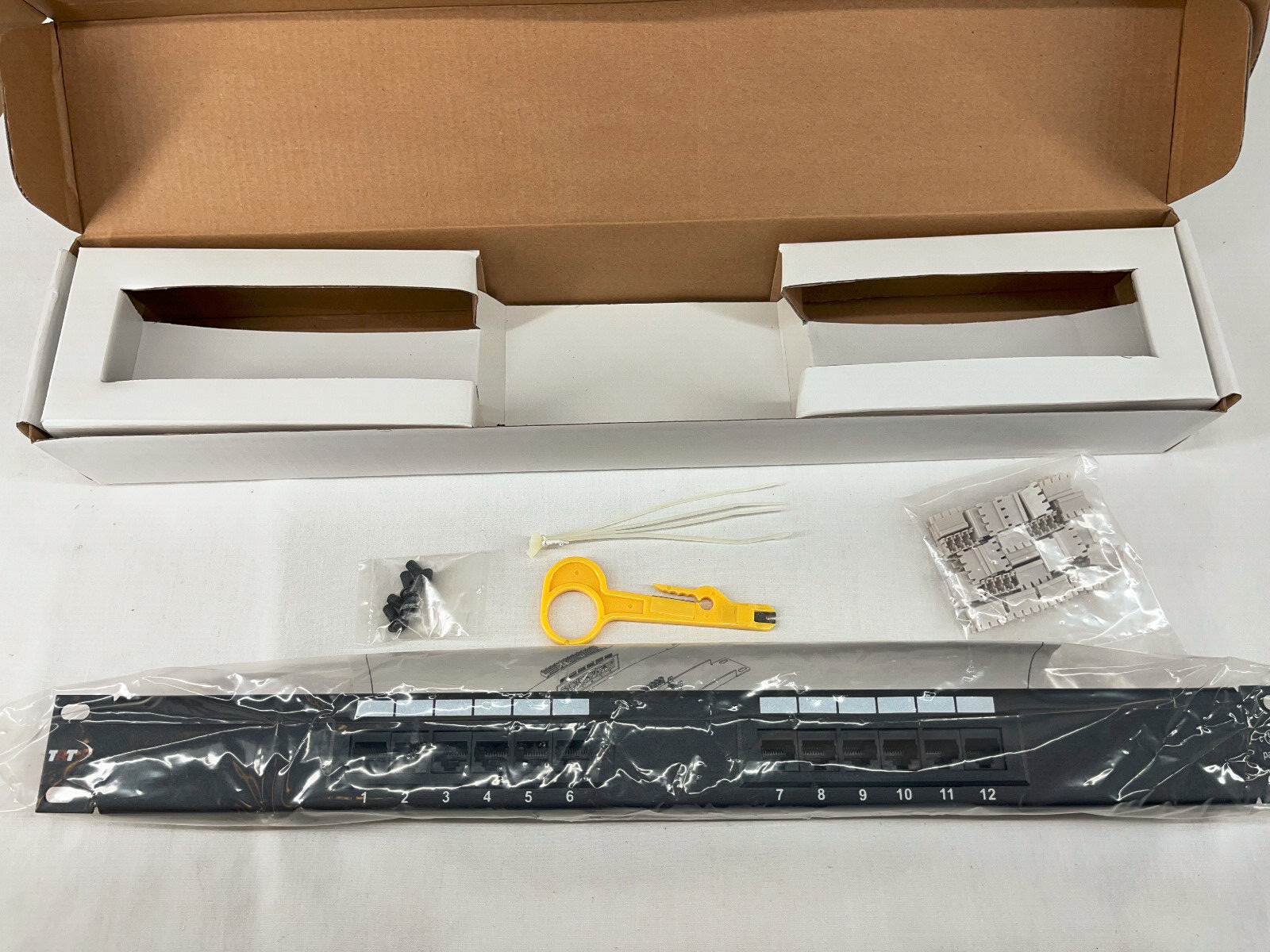 Patch Panel UTP 12 Port Ethernet CAT6/5 RJ45 110 Network