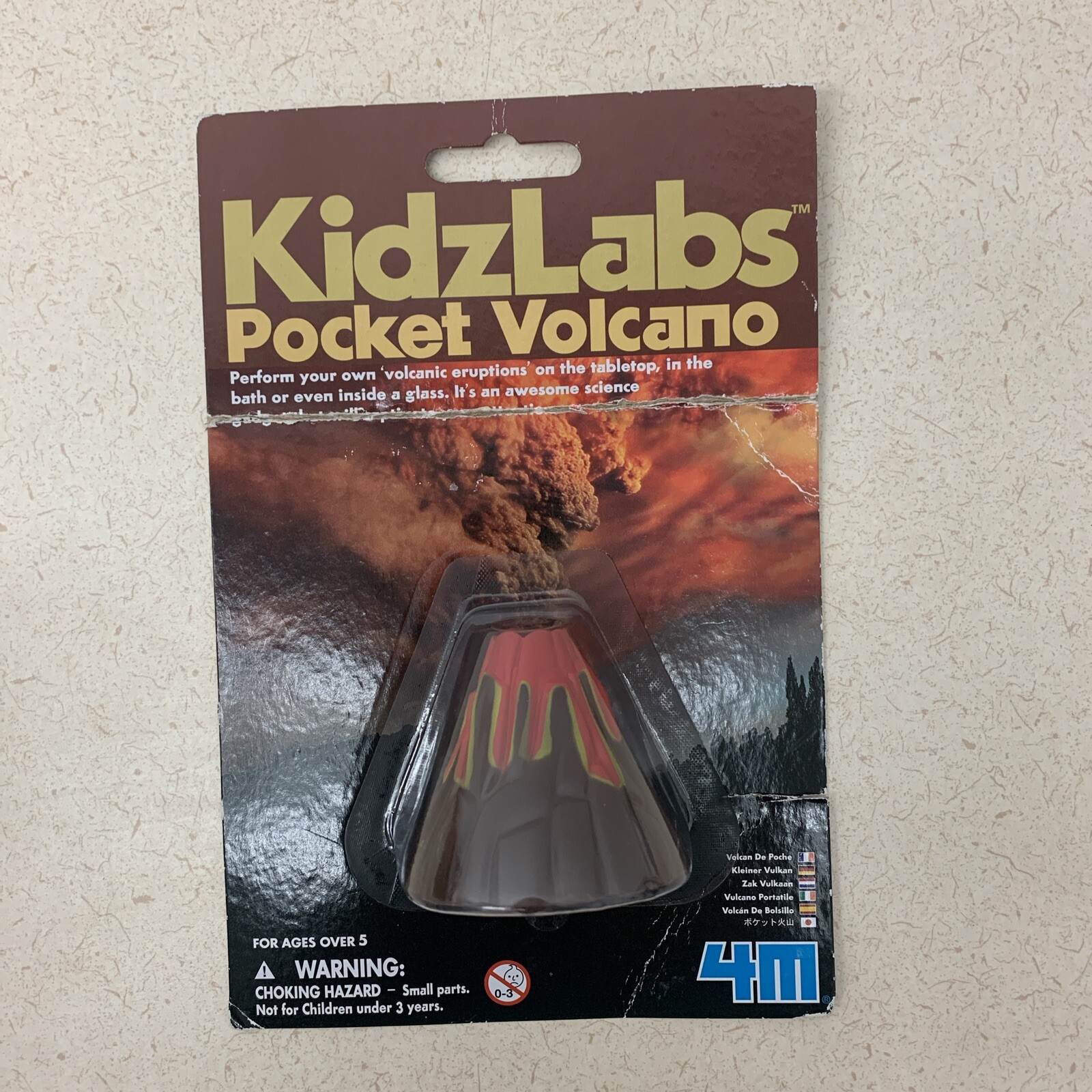 NEW Kidz Labs pocket Volcano brand Sealed for ages 5+ Science Experiments *read