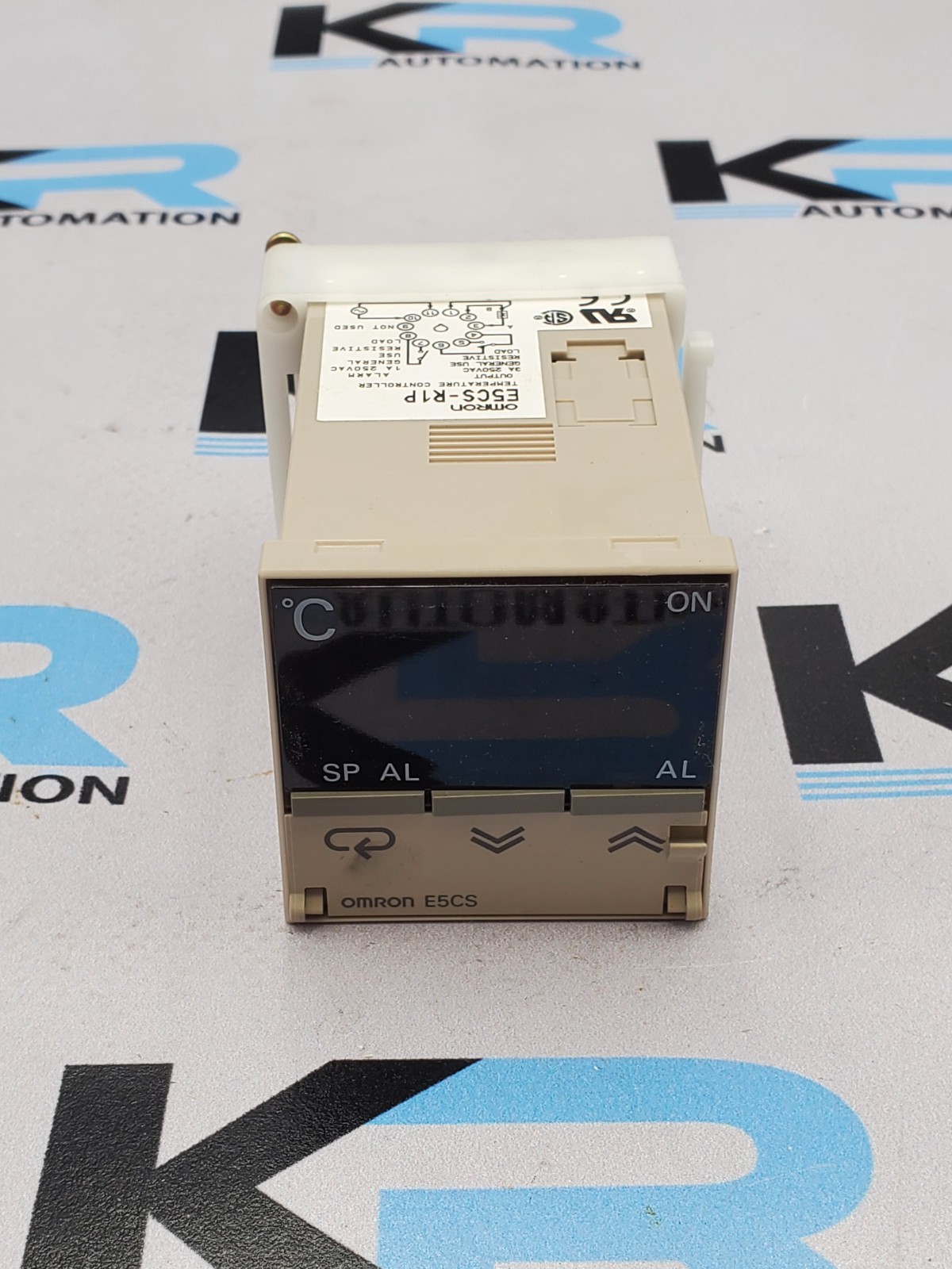 Omron E5CS-R1P Temperature Controller