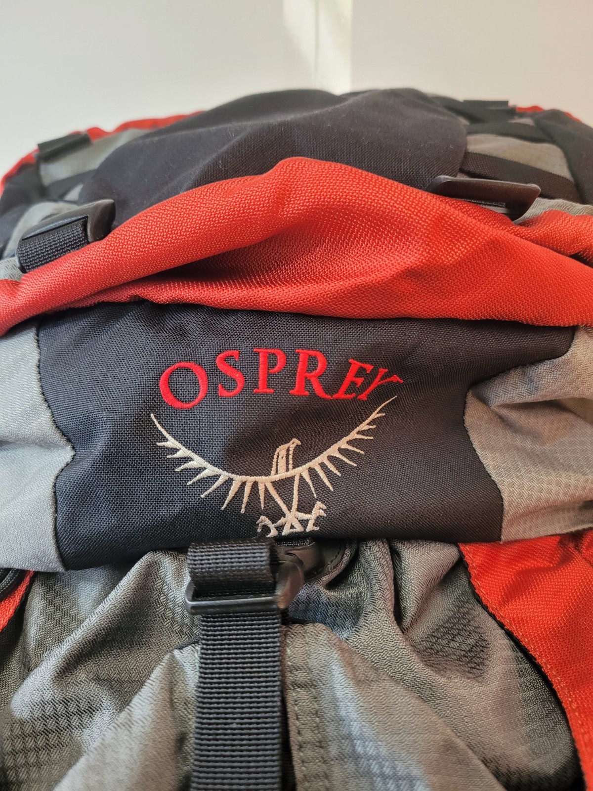 Osprey Crescent 85L Expedition Hiking Backpack Internal Frame Men’s