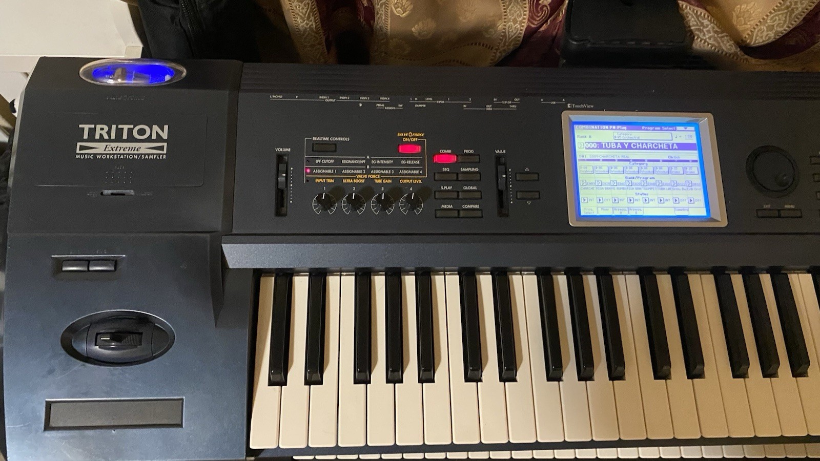 Korg Triton Extreme 61-Key Sampler Synthesizer Workstation -See Description