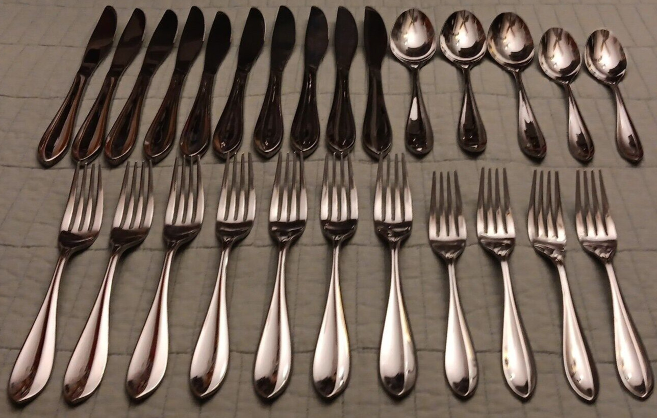 Lot Of 26 Hampton Silversmiths Argent HSV223 Mixed Flatware Lot