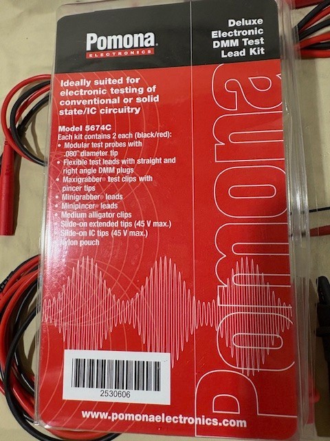 Pamona Electronics Deluxe Electronics DMM Test Lead Kit Model 5674c w/Case