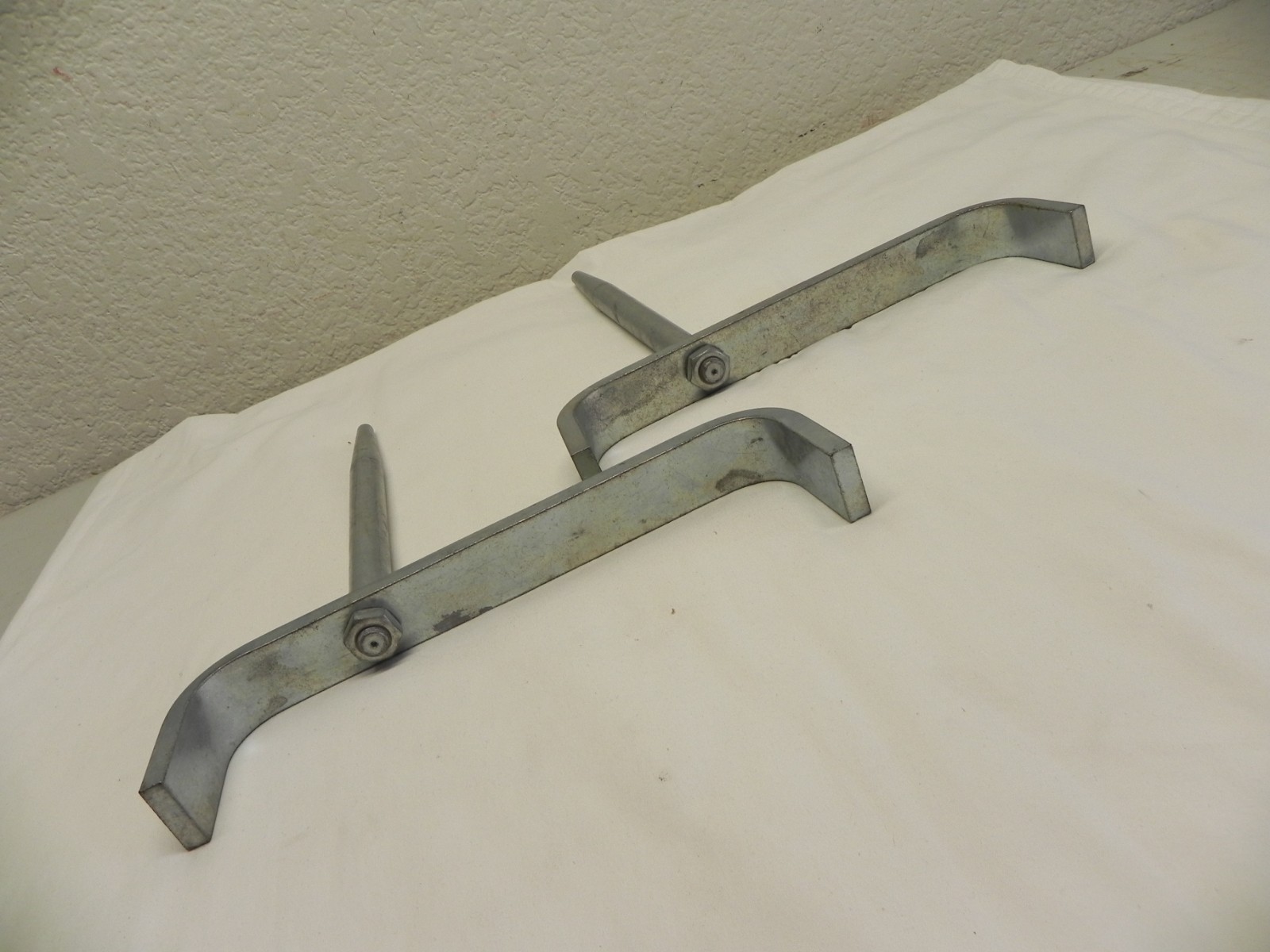 K-Line Industries KL1004 | Cylinder Head Holders
