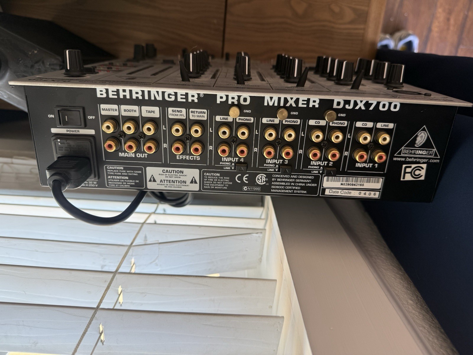 Behringer Pro Mixer Dj X700