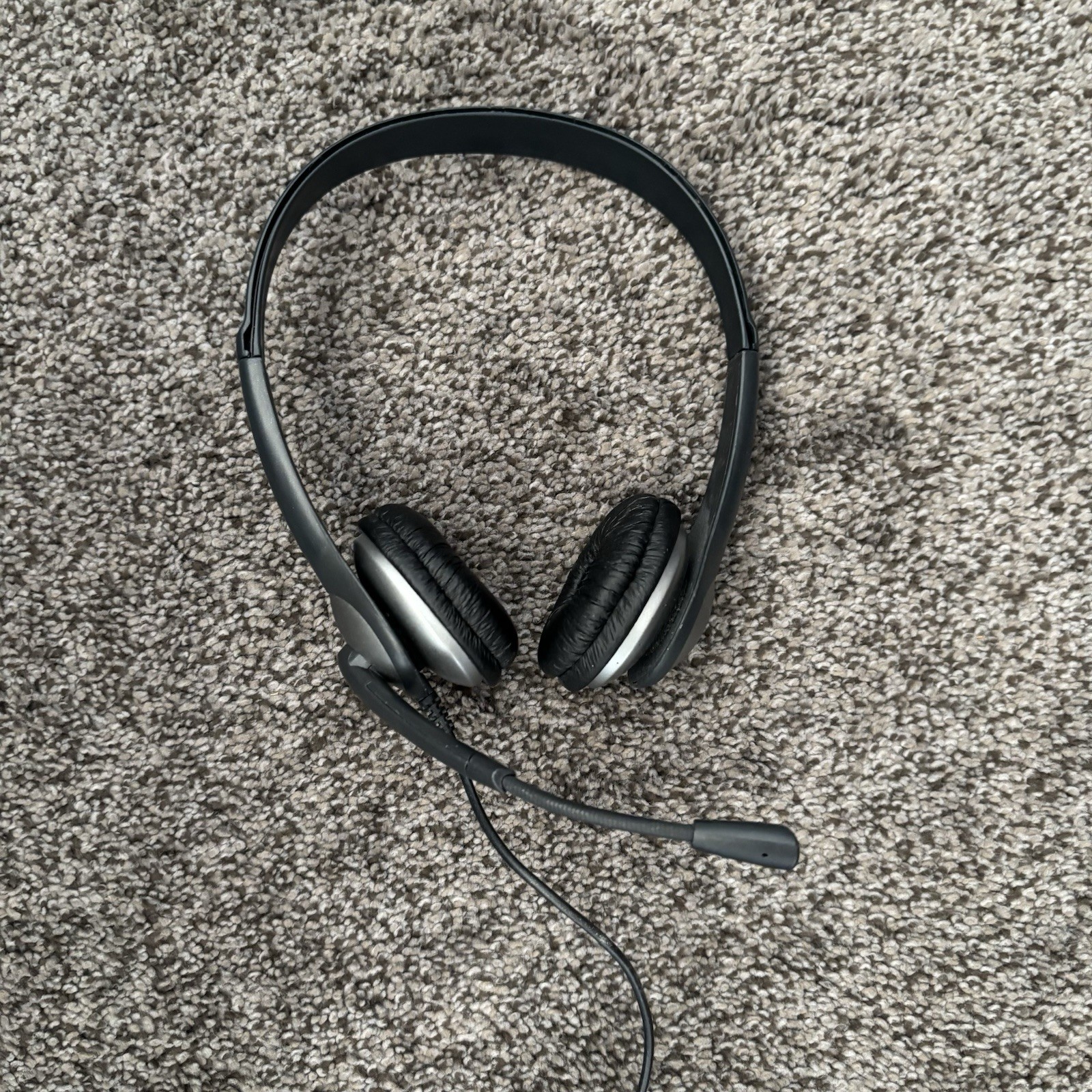 Cyber Acoustics Stereo Gaming Headset Wired Adjustable Over Ear Microphone