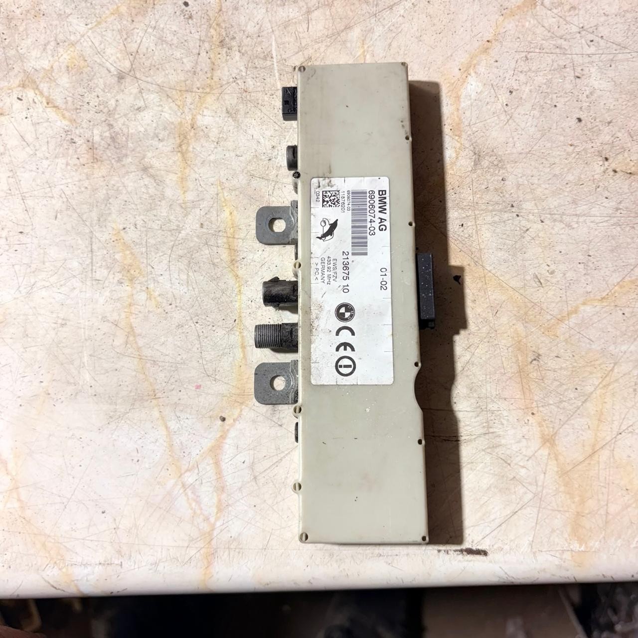 BMW E46 1998-06 ANTENNA MODULE UNIT 6906074-03