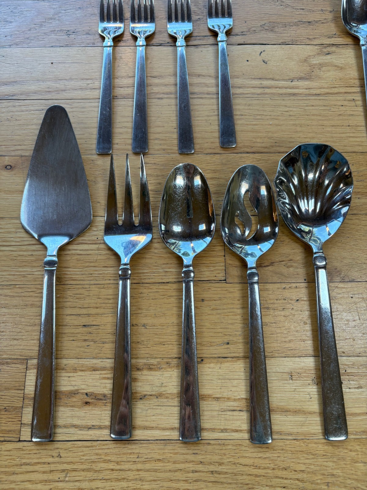 Vintage Oneida ATTALIA Pattern 35-Pc Flatware Set Stainless 18/0 Replacement