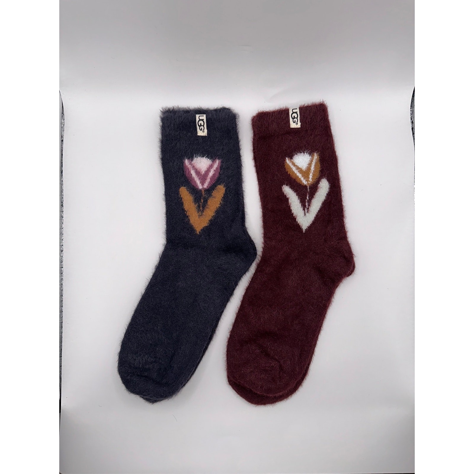 UGGS Fuzzy Cozy Socks One Size 2 Pairs Adult Women Blue and Red
