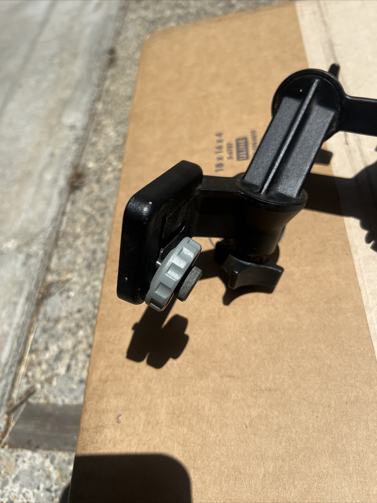 I/O Port Medium/Large Camera Mount Roll Bar