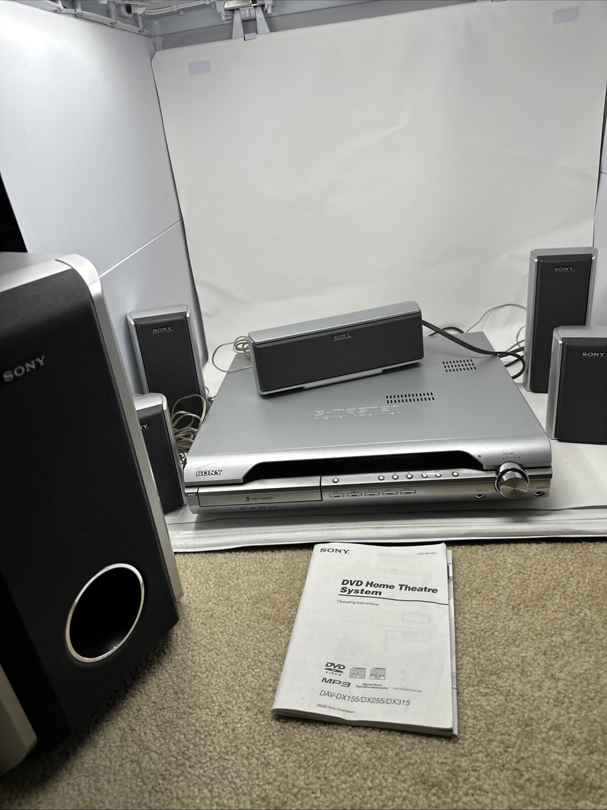 Hard To Find Sony DAV-DX255 5.1 Channel Home Theater System Complete With Sub