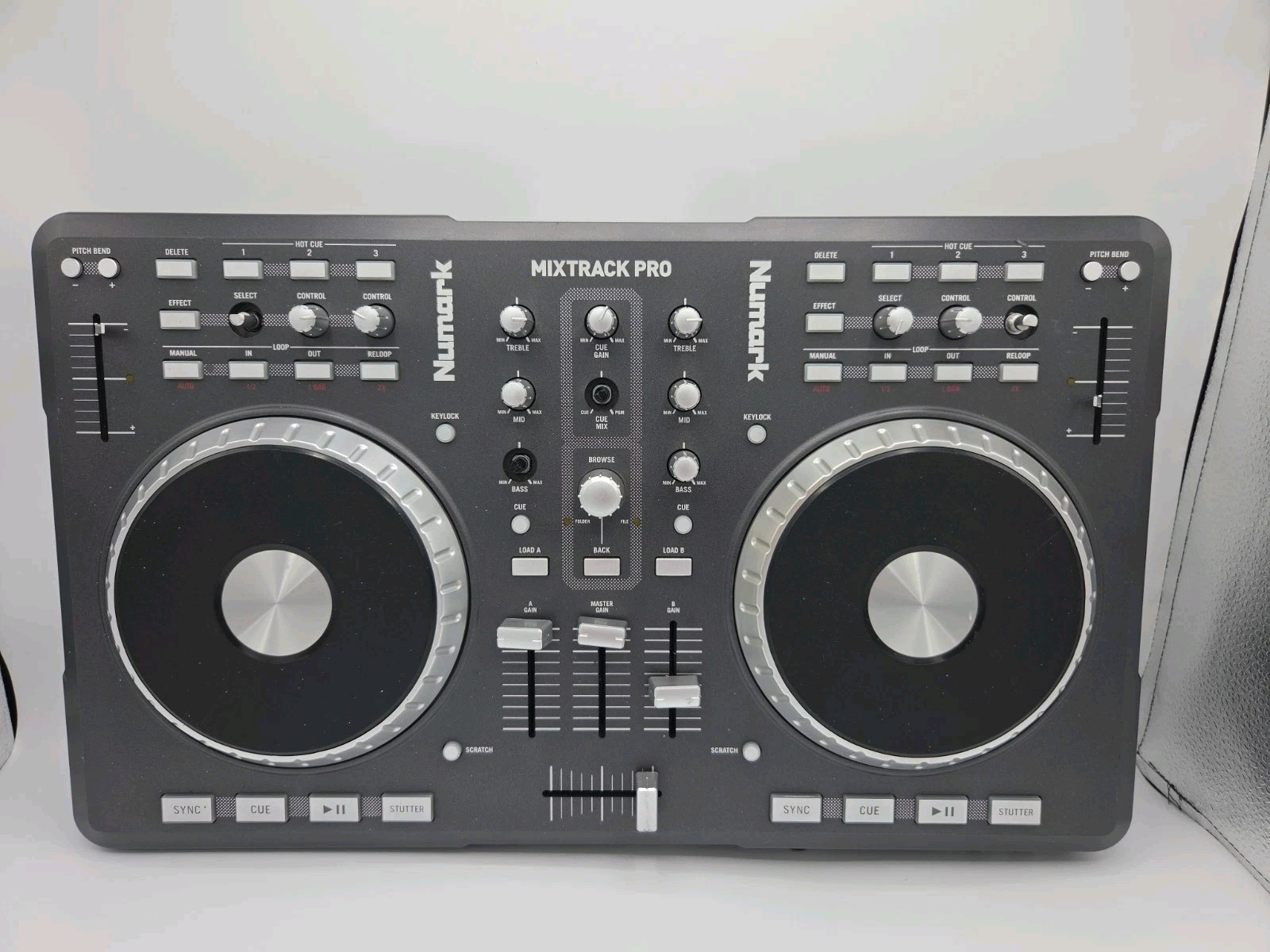 Numark MIXTRACK PRO Double Deck DJ Controller Built-in Mixer Loop Sampler USB