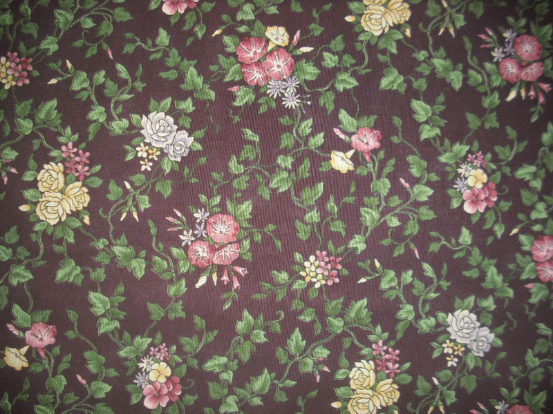 HOFFMAN Vintage Bouquets Plum #5061 QUILT FABRIC