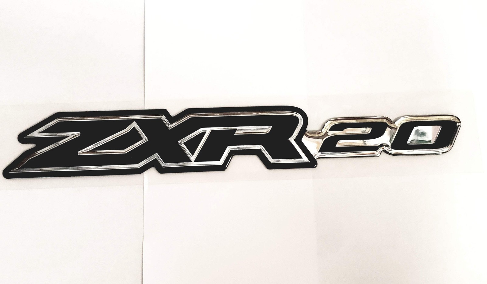 New Skeeter ZXR 20 Emblem-Black/Grid/Chrome-12.5 "