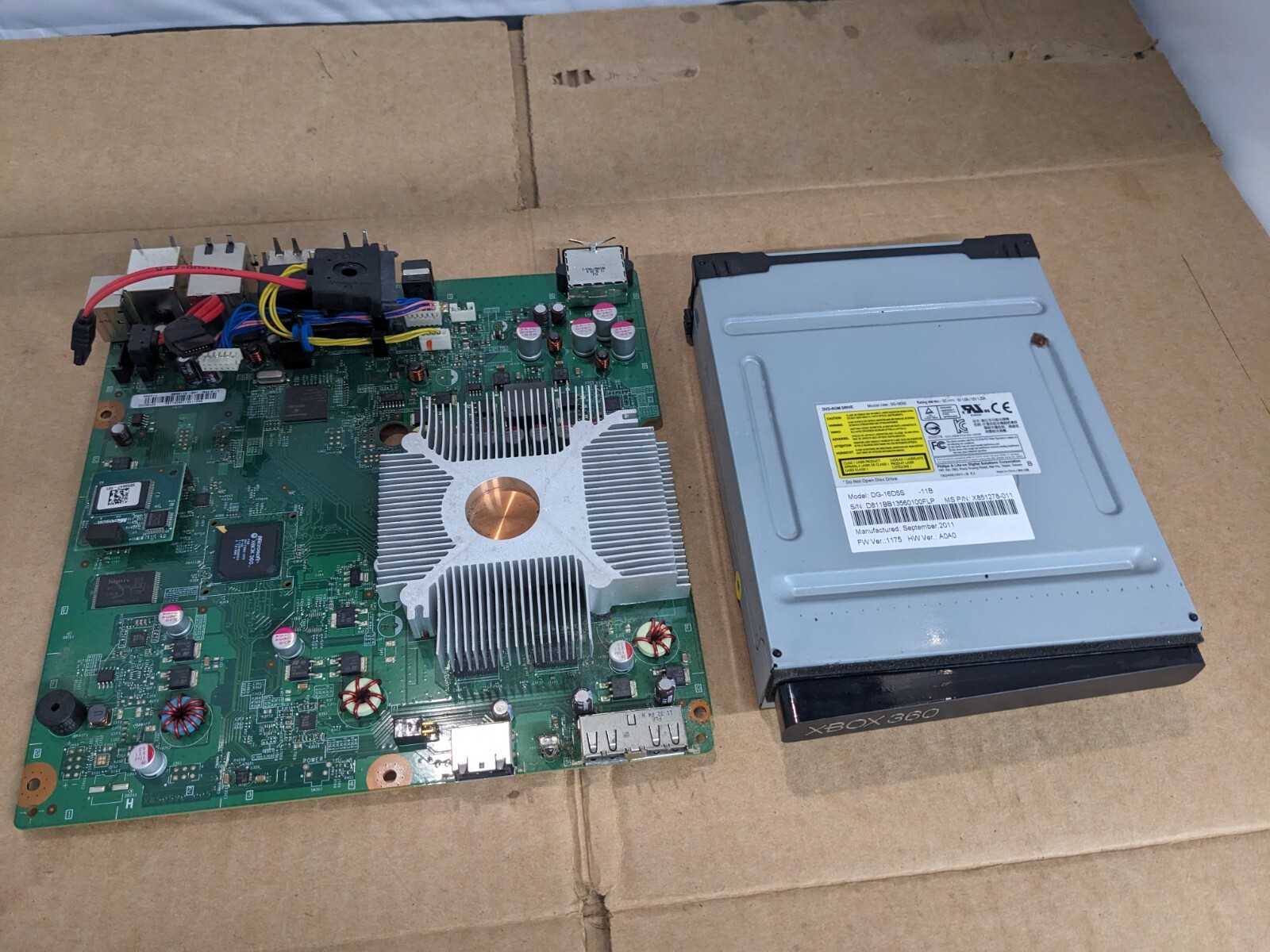 Microsoft OEM Xbox 360 S - X850590-005 + Disc Drive Pair - PARTS REPAIR Red Ring