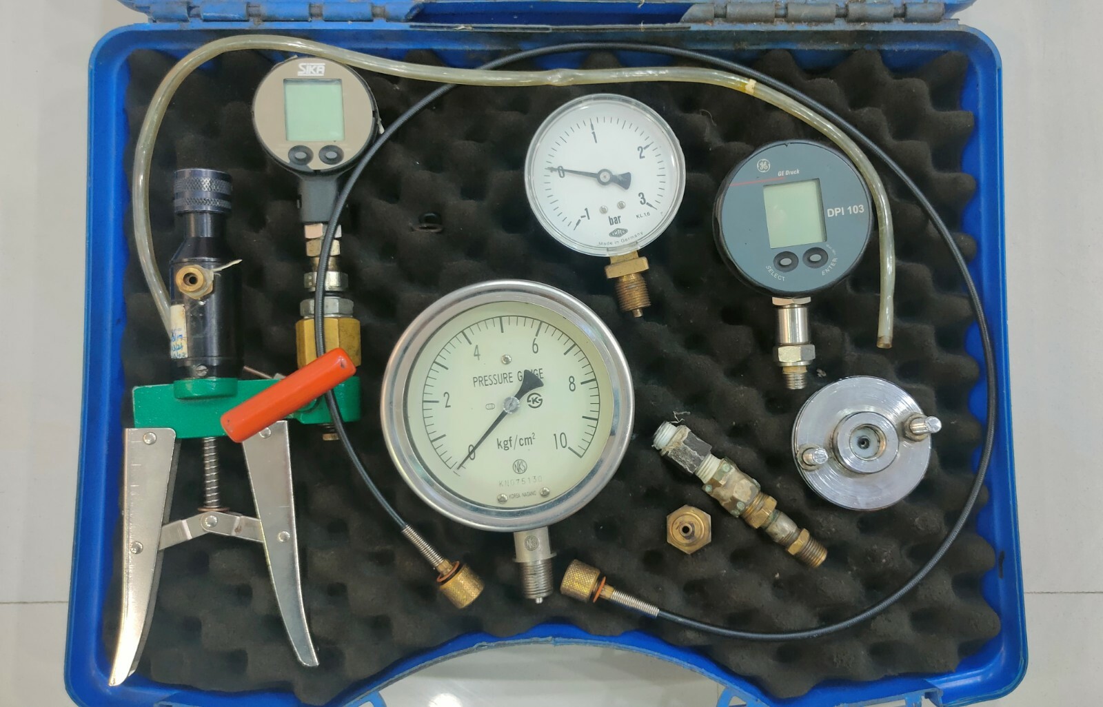 GE Drucker Hand Held Test Pump DPI 103