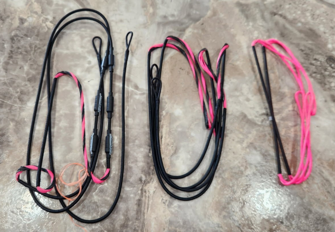New Mathews Halon 30 5/6/7 FirstString String and Cable Set - Black and Pink