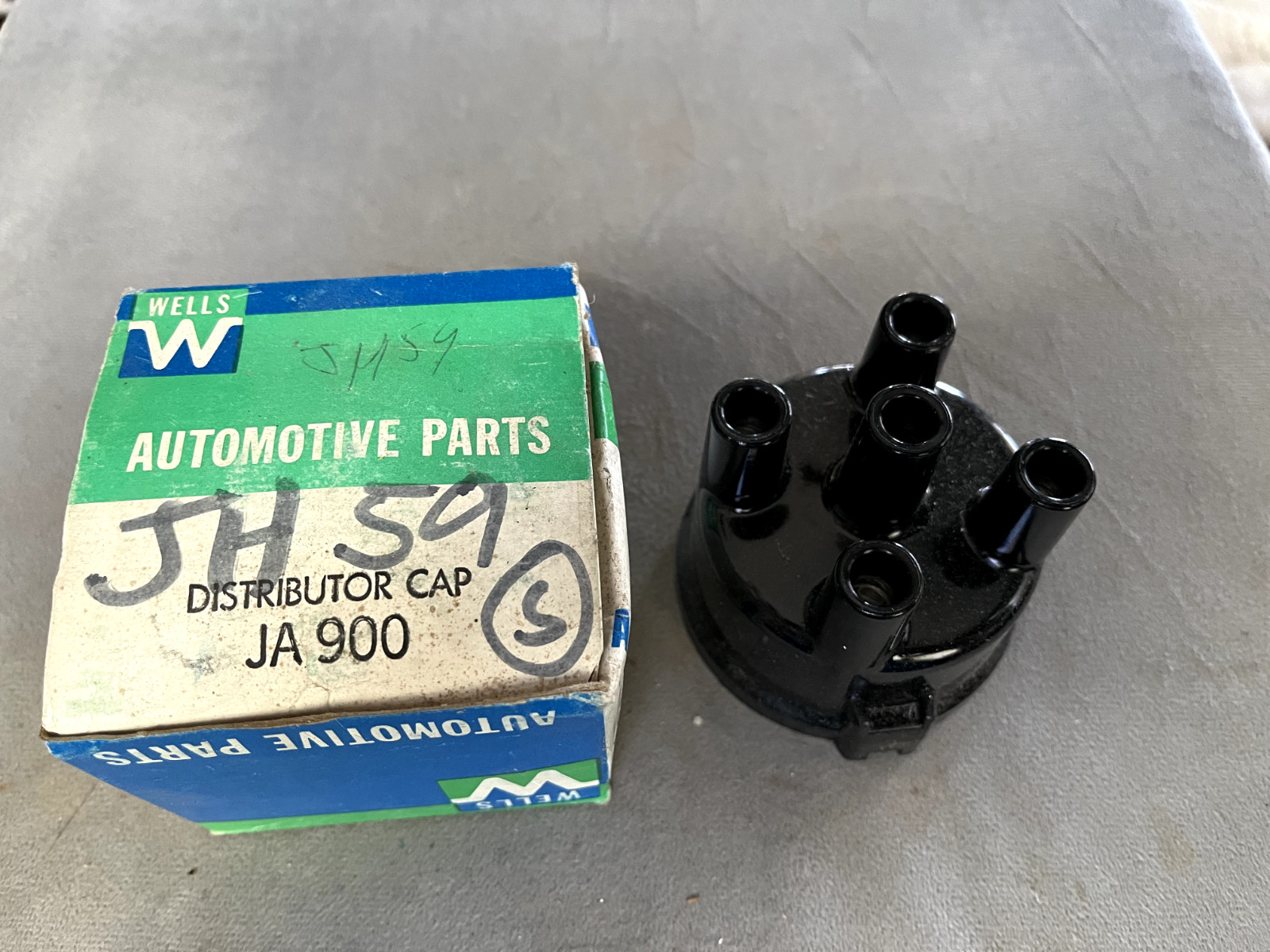 Vintage NORS Wells Distributor Cap JH-59 - 1980s Subaru