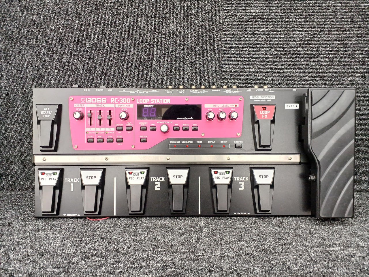BOSS Model RC-300 Loop Station