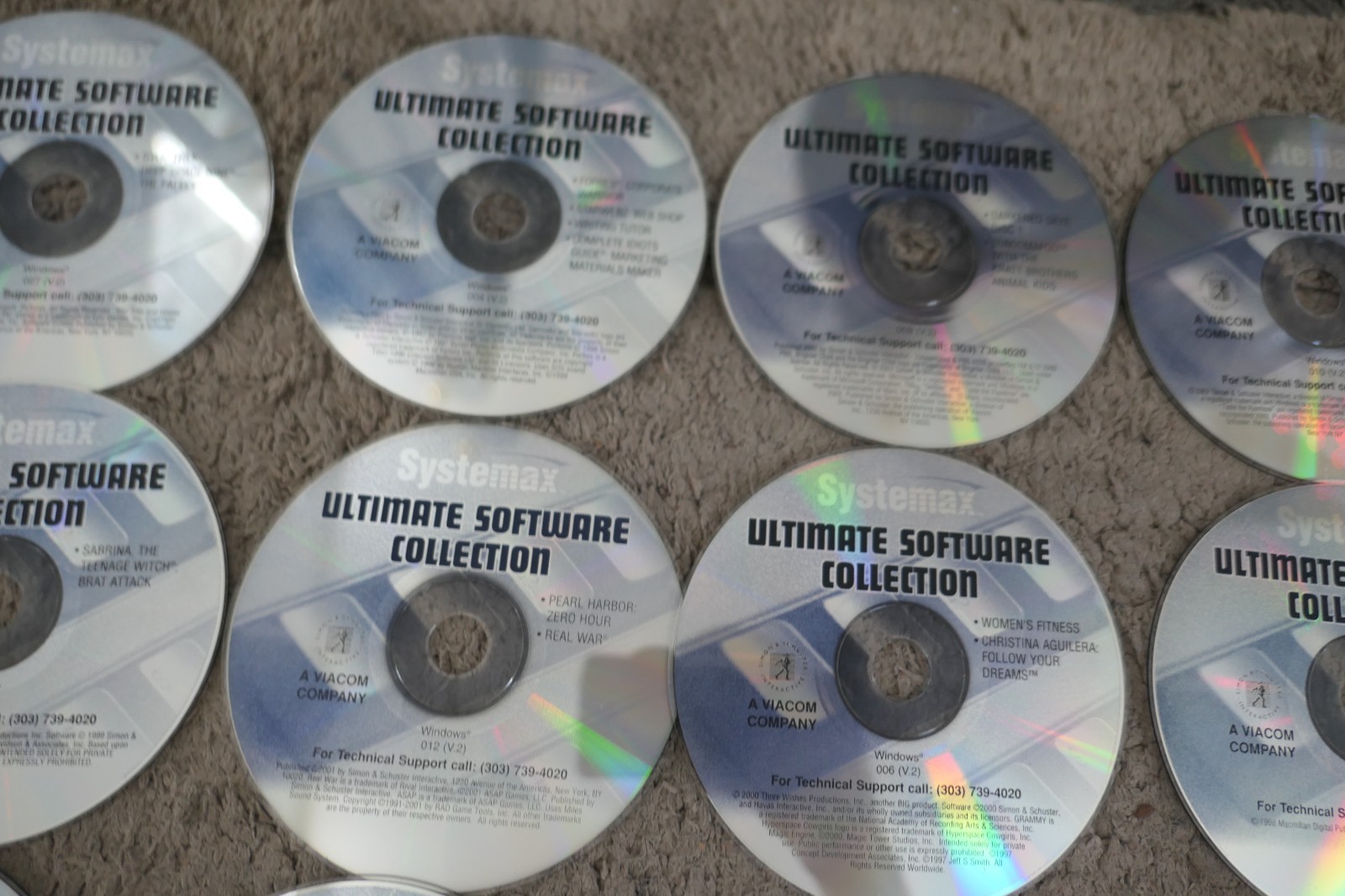 Systemax Ultimate Software Collection CD Rom Game 25-Discs
