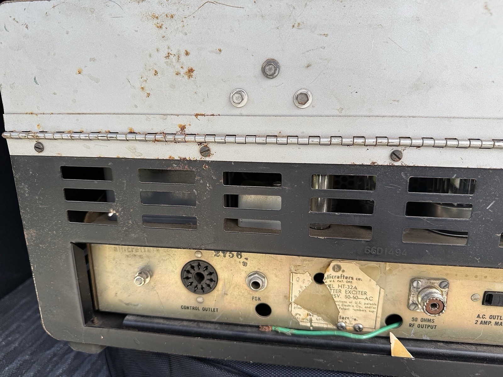 Halicrafters HT-32A Radio Transmitter Ham Amateur Radio For repair