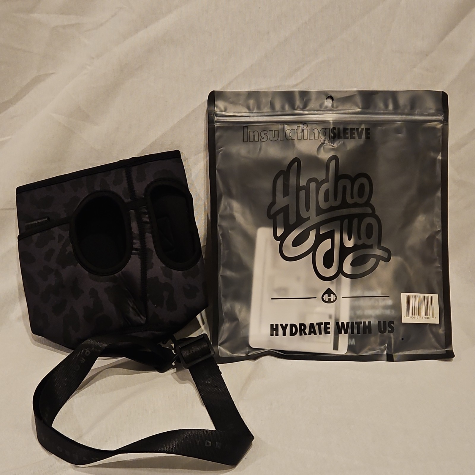 HydroJug Insulating Sleeve Black Leopard Print with Strap
