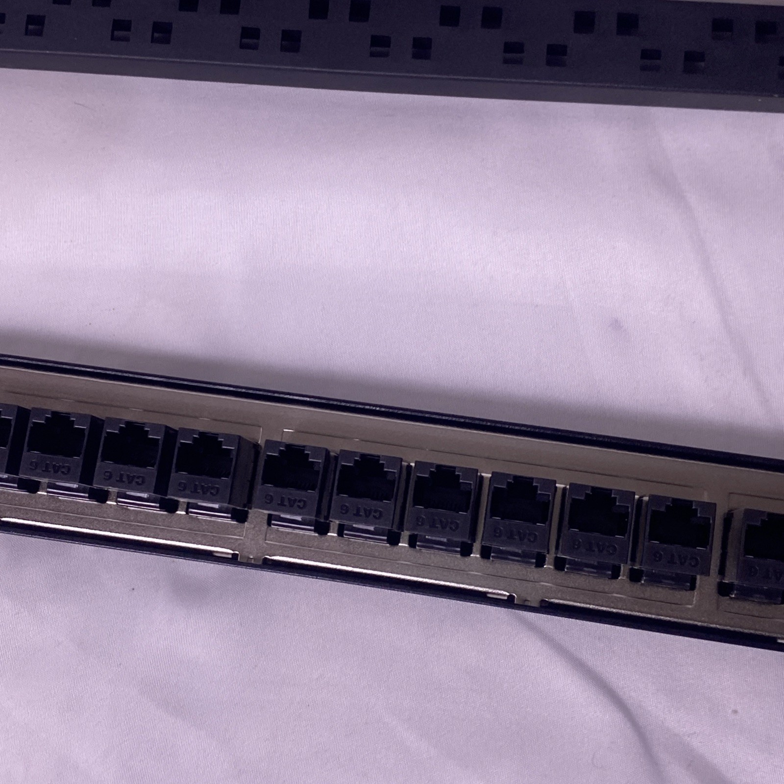 Signamax 24458FTHD-C6 24-Port Category 6 High Density Feed-Thru Patch Panel NEW