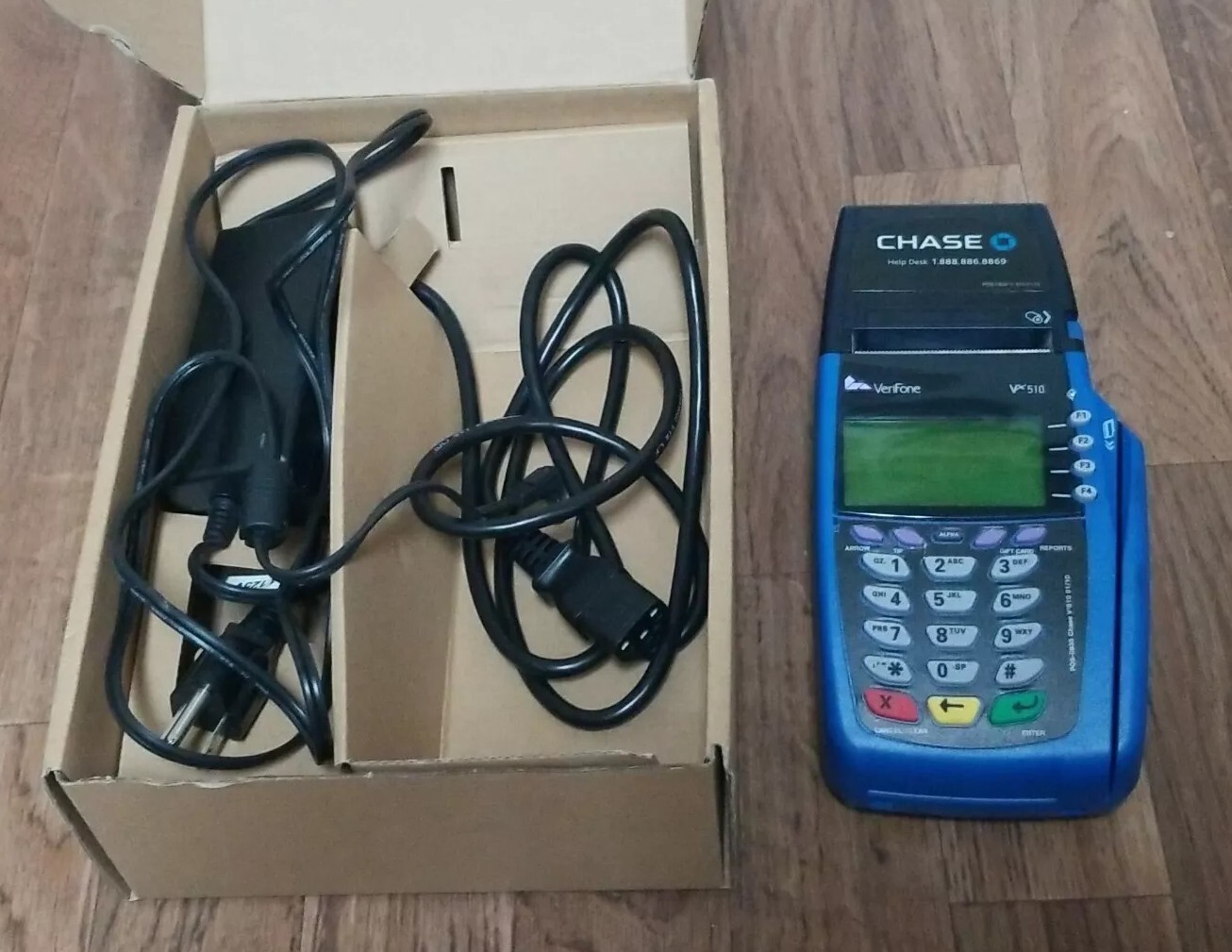 Verifone VX520 VX 520 Omni 5100 Credit Card Machine Terminal Reader w/ box