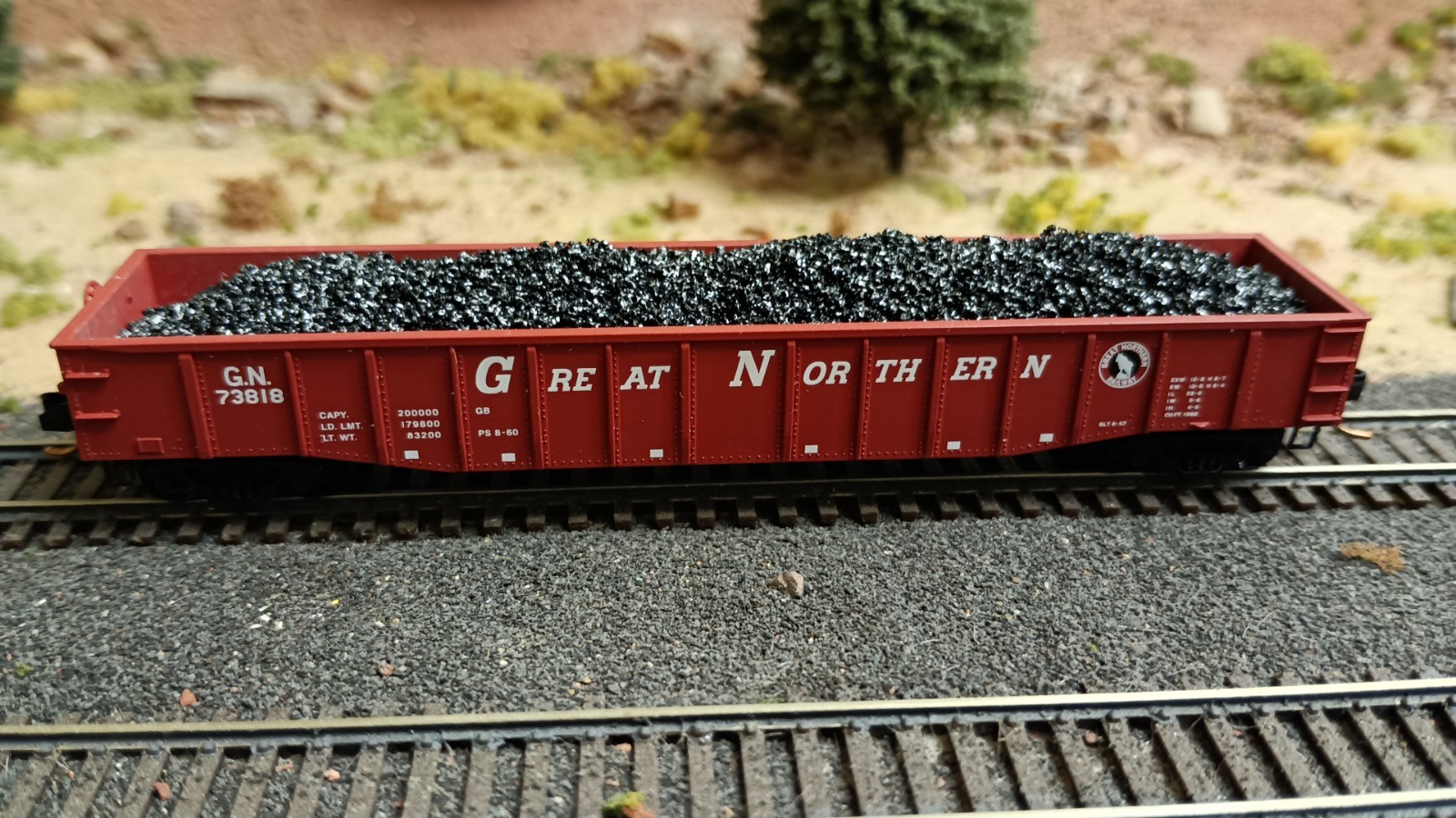 Hay Brothers METALLURGICAL COKE LOAD - Fits Micro-Trains 50' Gondolas