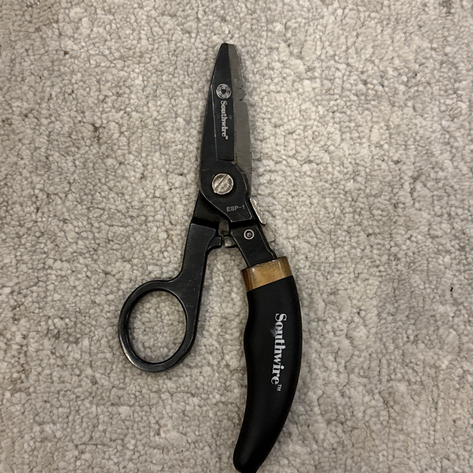 SOUTHWIRE - Professional Electrician DataComm Snips