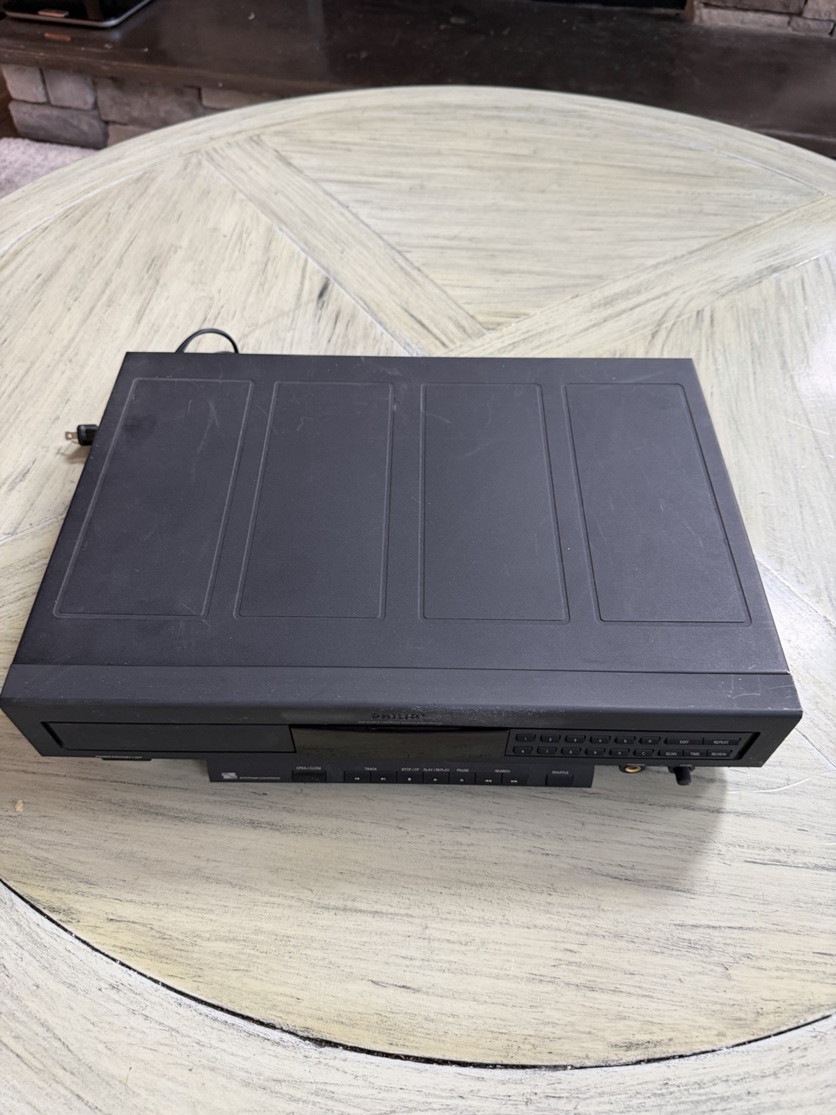 Philips CD910 Compact Disc CD Player (read)