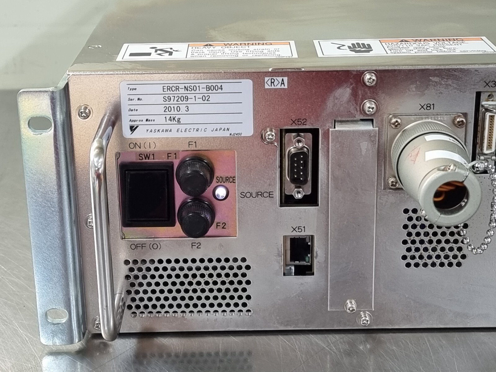 YASKAWA ROBOT CONTROLLER ERCR-NS01-B004 NXC100