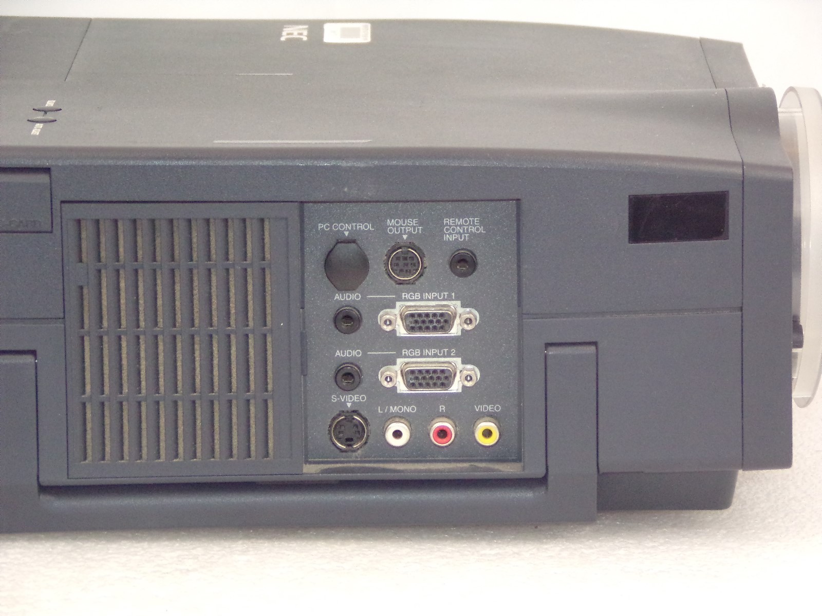 NEC MultiSync MT840 Projector SVGA Conference Room Projector Used