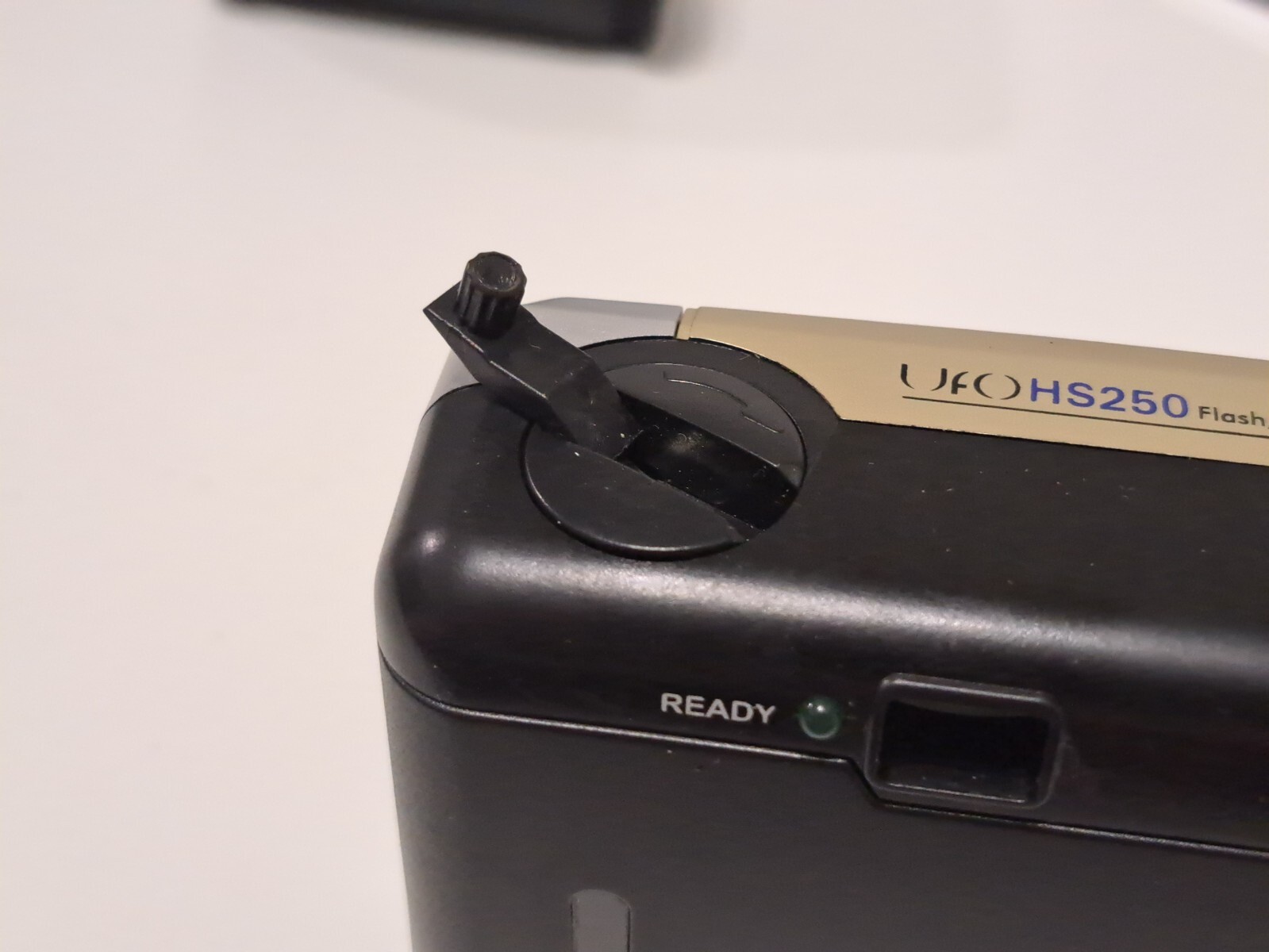 Camera UFO HS 250 flash red eye reduction