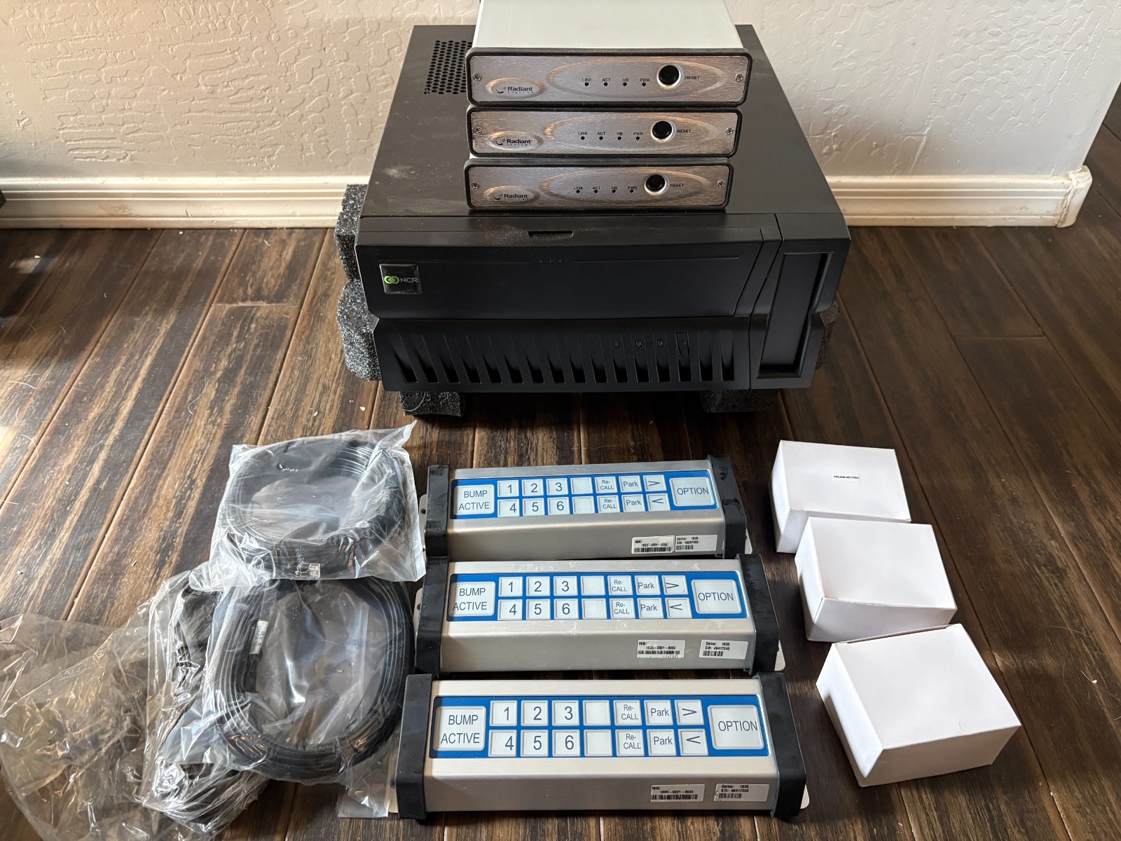 NCR Kitchen Controller Computer Set Lot Bump Bar 1640 1635 1672 WIN7 Radiant