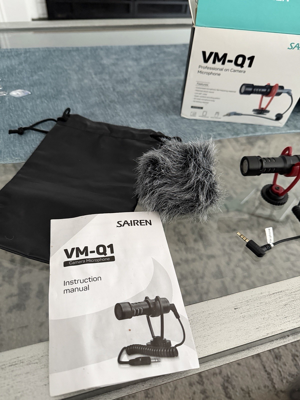 SAIREN VM-Q1 On-Camera Pro Smartphone Video Microphone for Vlogging / Streaming