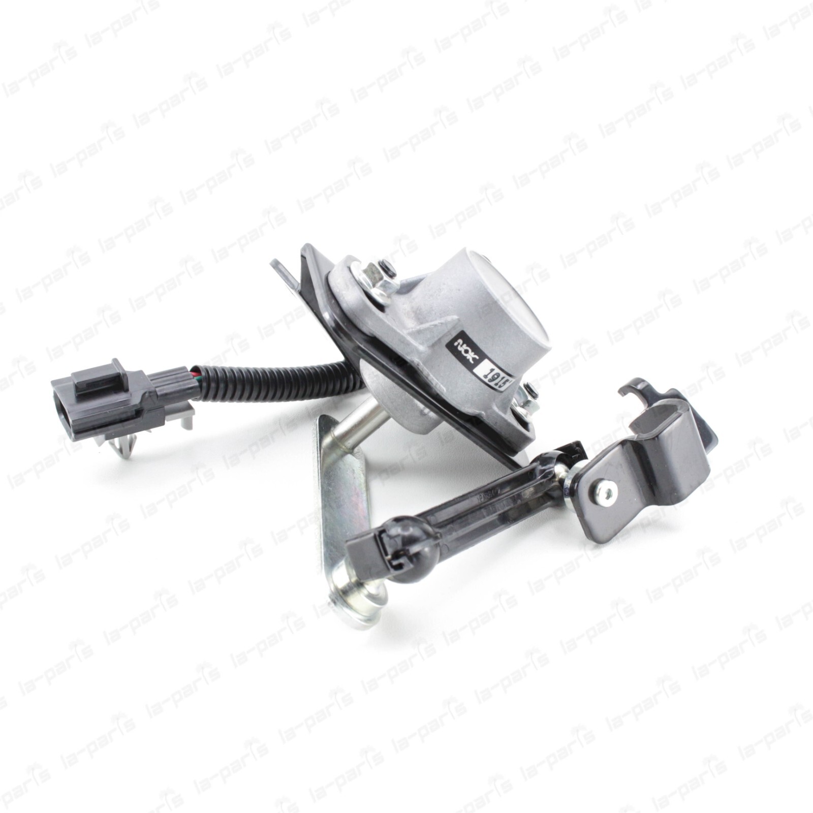 NEW GENUINE NISSAN INFINITY REAR HEIGHT CONTROL SENSOR 53820-1LA2A