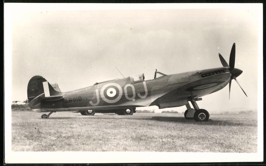 Photography English Combat Aircraft, Identifier: AB910