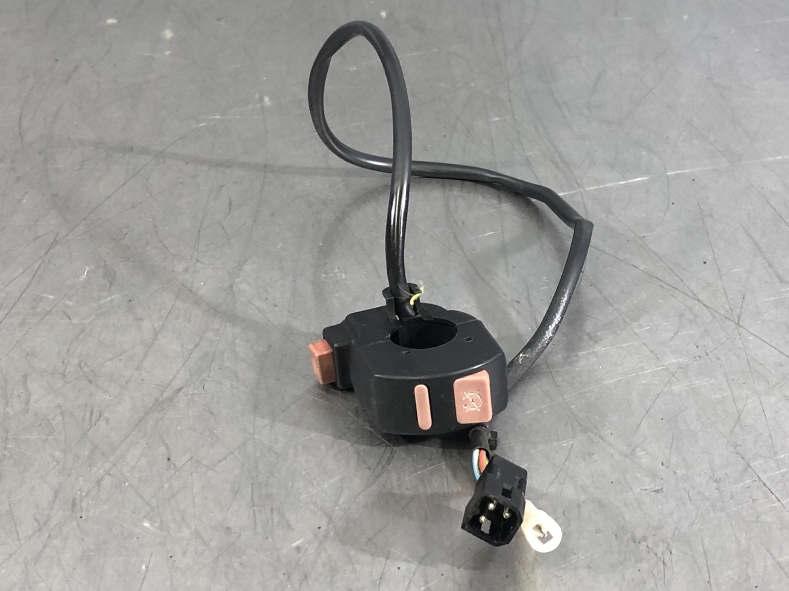 2000 Aprilia RSV Mille 1000 Switches Right, Nub Still Intact (OEM) Made In Italy