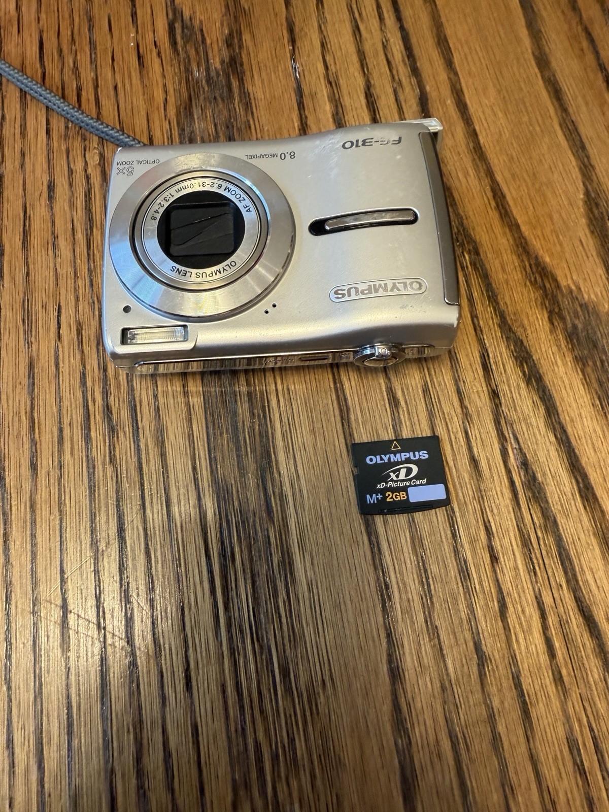 Olympus FE FE-310 8.0MP Digital Camera - Silver Parts Only