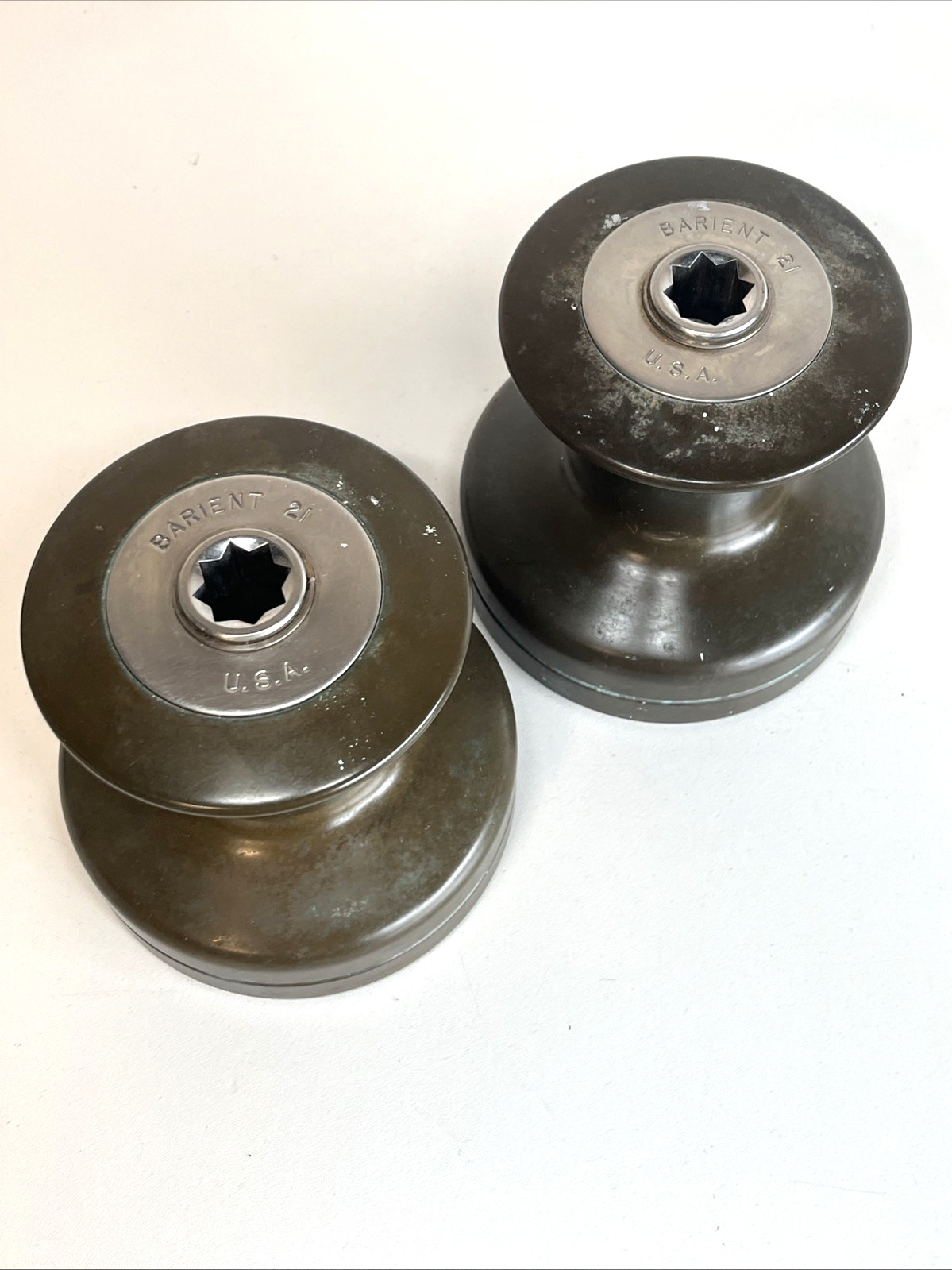 Barient 21 Bronze Winch 2-Sp. 5.5"Base Diam x 5.5"Tall-TWO AVAILABLE