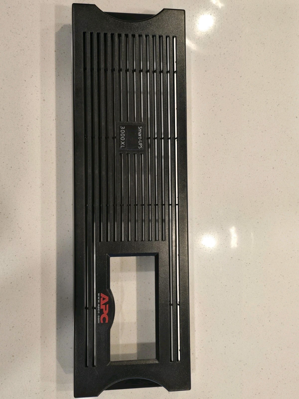 APC UPS 3000XL BATTERY PACK GRILL FRONT BLACK BEZEL  870-1196 Mint Condition
