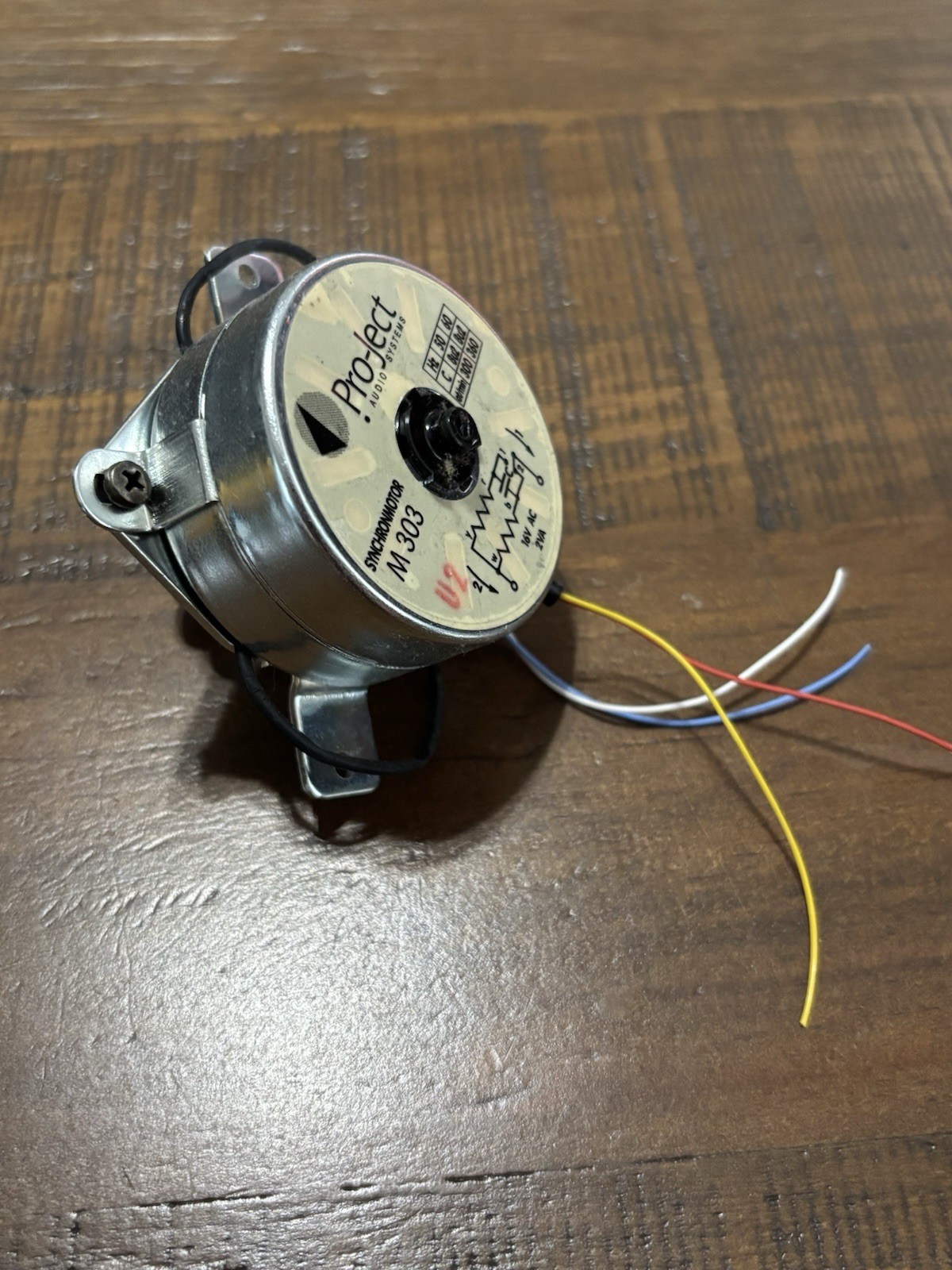 Pro-Ject M 303 Synchronmotor Motor for Pro-Ject Audio Systems