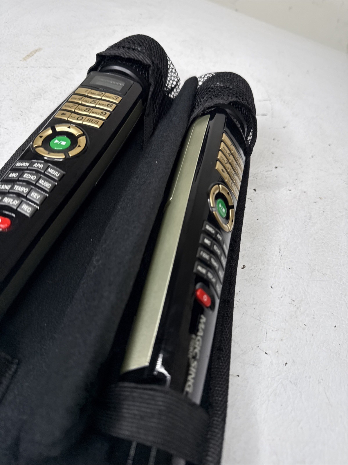 Magic Sing ET23KH Portable Karaoke System w/ 2 Mics | 2 Chips | Handbook WORKING