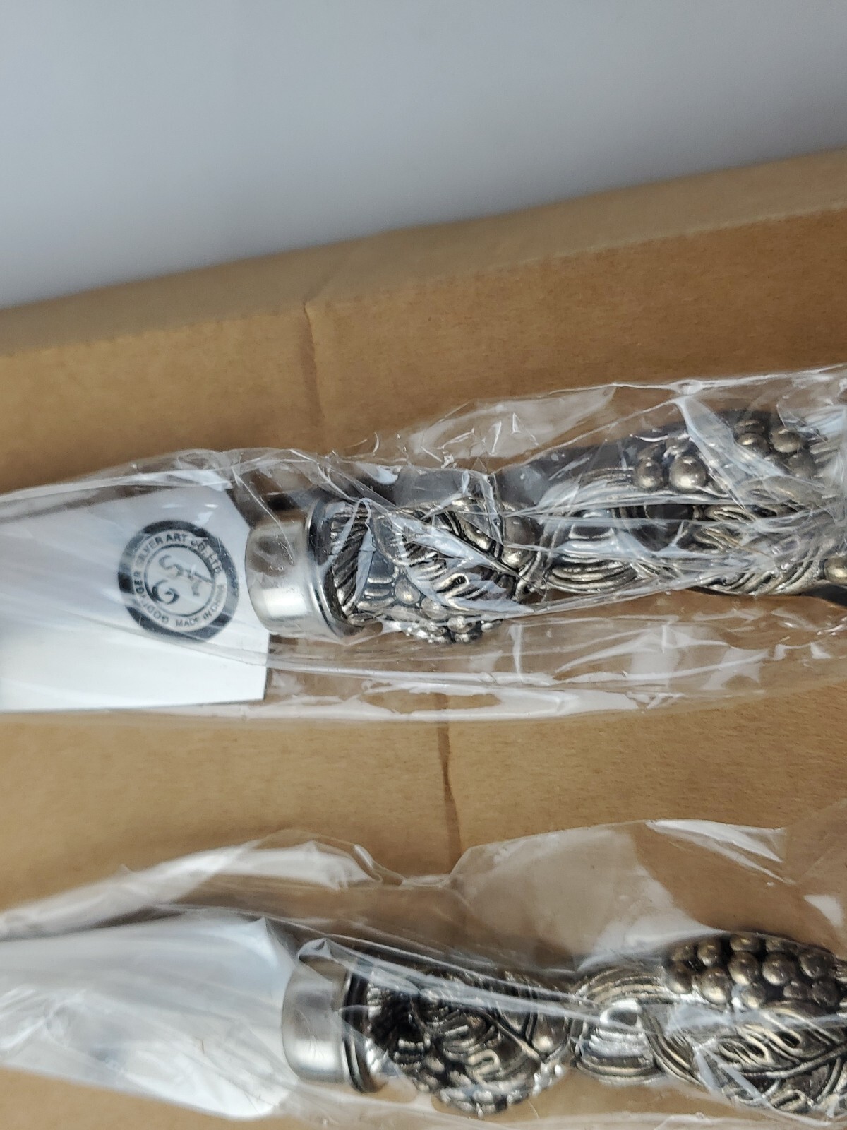 Silver Plated Grape & Grapevine Handle.FS