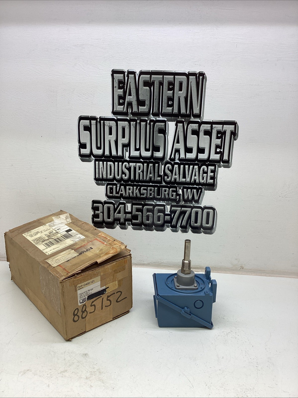 UE Temperature Controlling Equipment C402-121 NIB