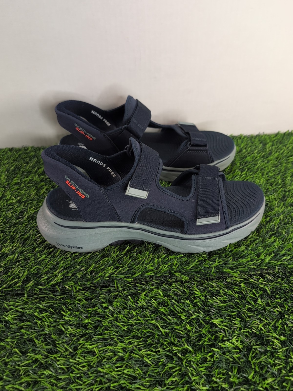 Skechers Hands Free Slip Ins Men Size 9 SN 229297 Navy / Grey